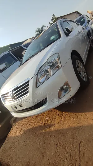 Toyota Premio 1.8 AWD 2012 White