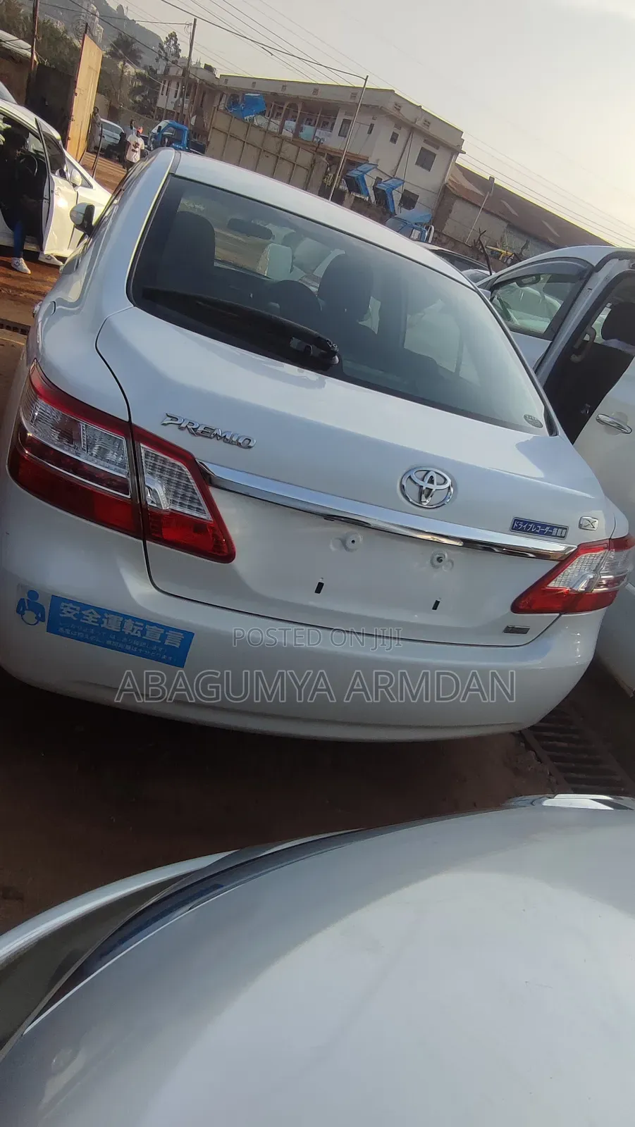Toyota Premio 1.8 AWD 2012 White