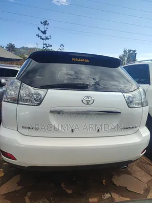 Toyota Harrier 2.4 2011 White