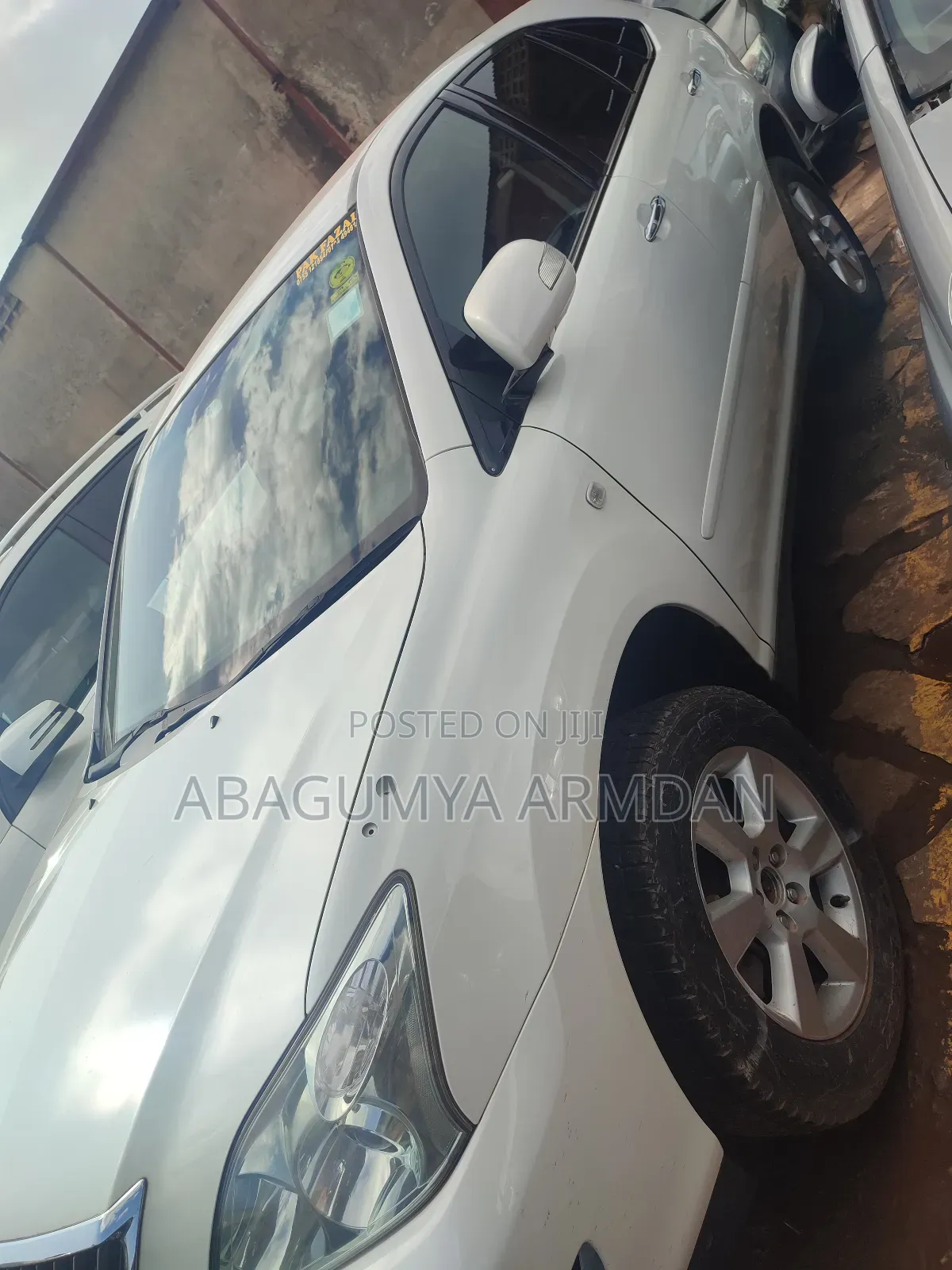 Toyota Harrier 2.4 2011 White