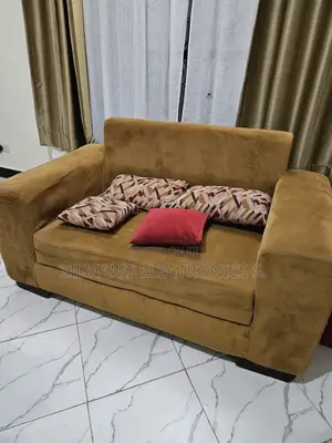 Used 7 Seater Chairs Available