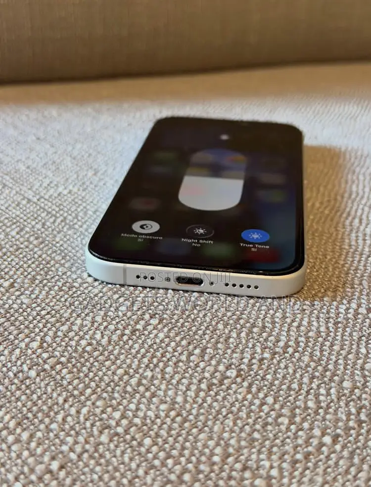 Apple iPhone 16 128 GB Silver