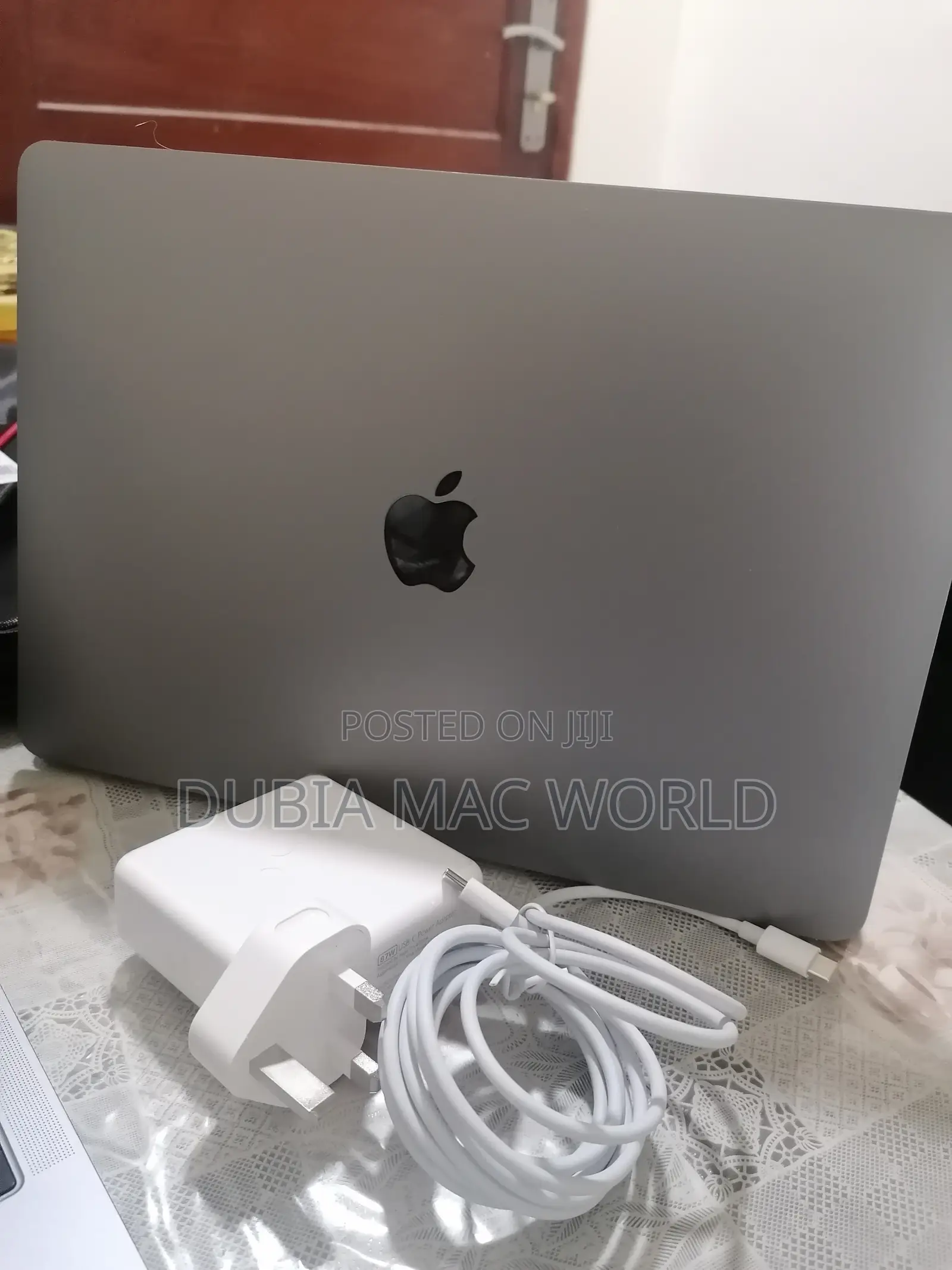 Laptop Apple MacBook Pro 2017 8GB Intel Core I5 SSD 256GB