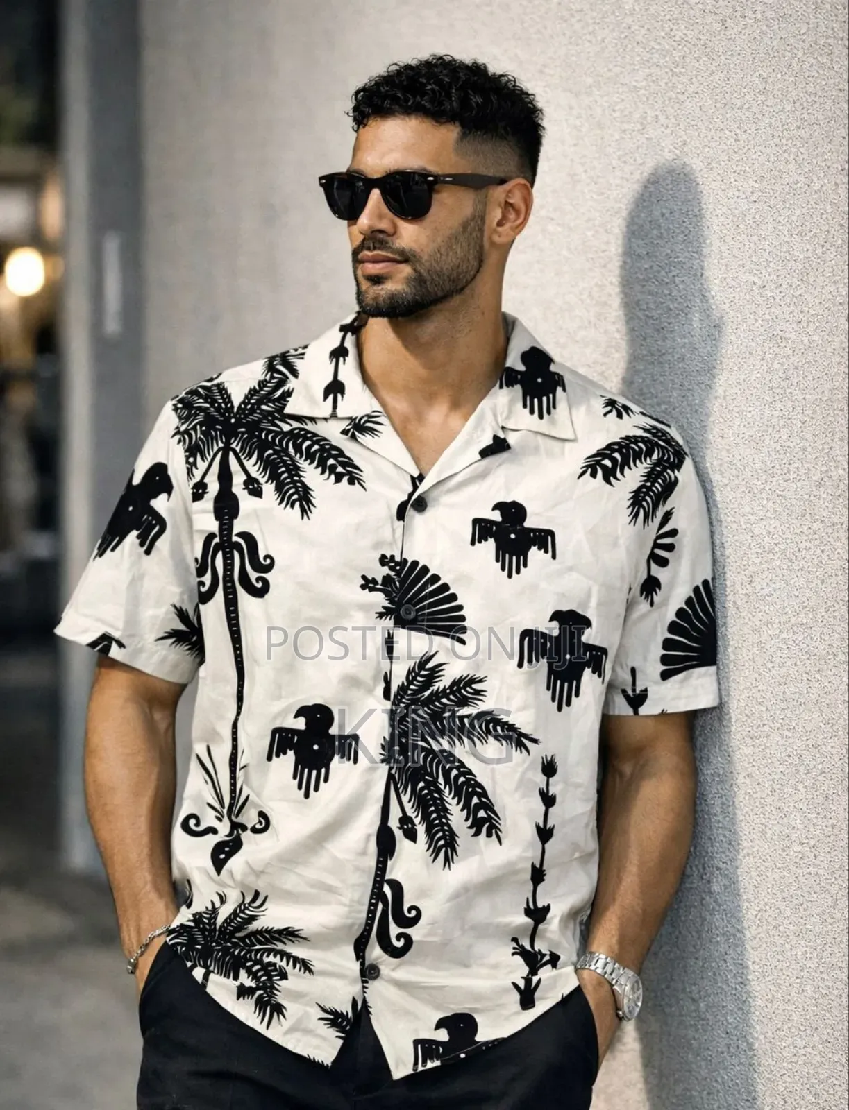 Vintage Men's Short-Sleeve Button-Down Shirt