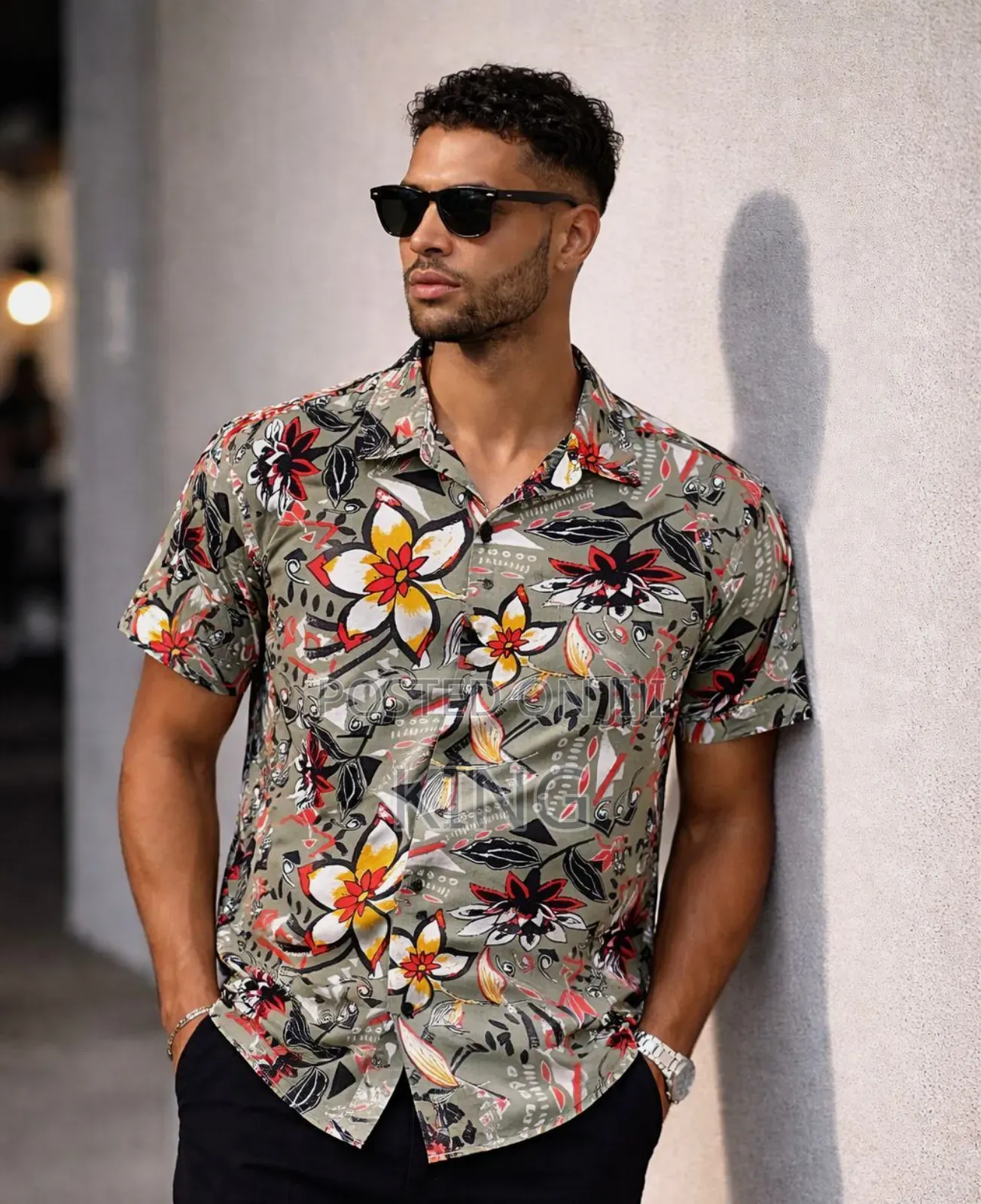 Vintage Men's Short-Sleeve Button-Down Shirt