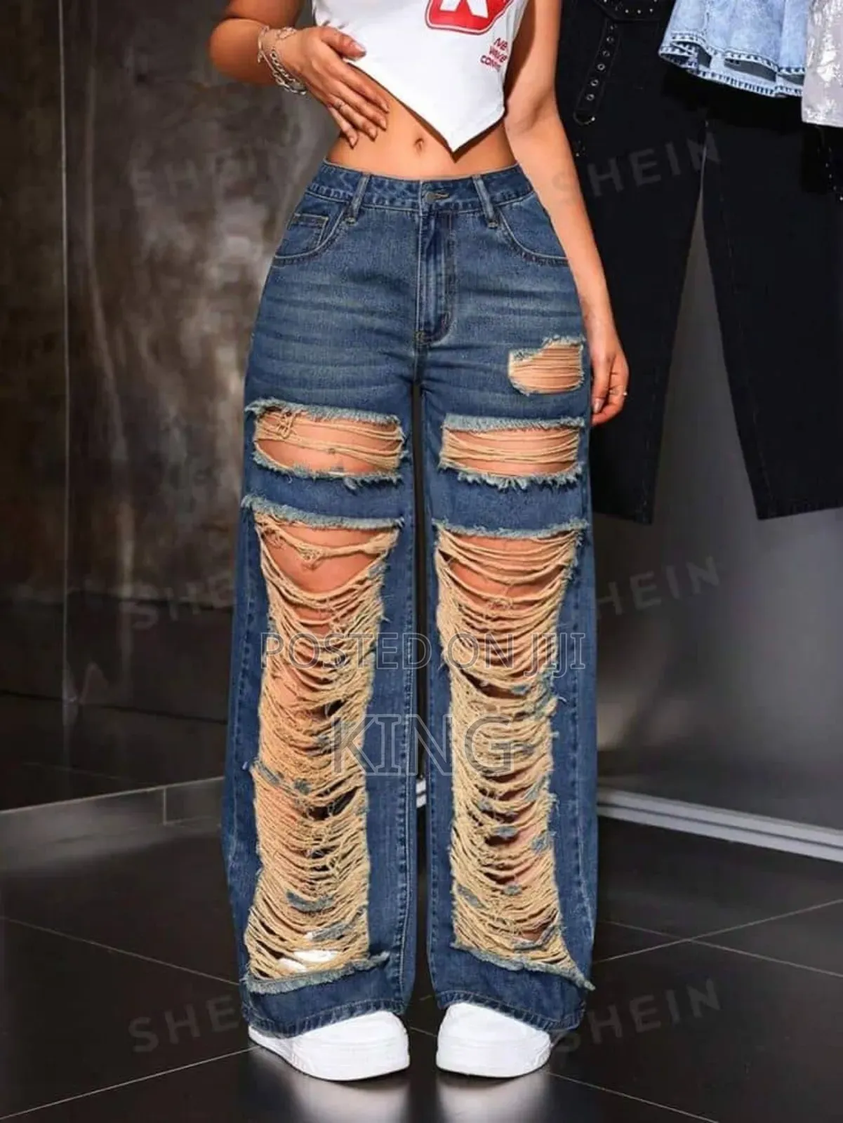 Classic Comfortable High Waisted Flared Jeans Cool Stretch .