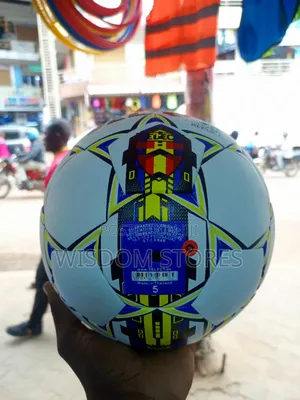 Select Brillant Replica Football (Soccer Ball).