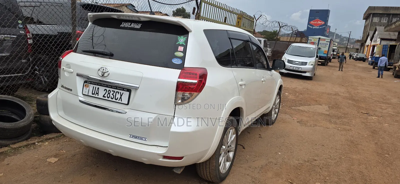 Toyota Vanguard 2011 White