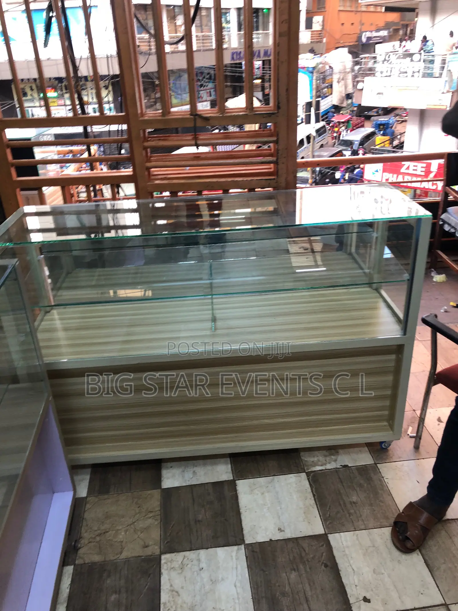 Show Case Display