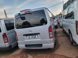 New Toyota HiAce 2011 Silver