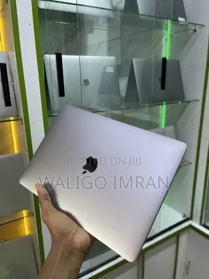 Laptop Apple MacBook Pro 2017 8GB Intel Core i5 SSD 128GB