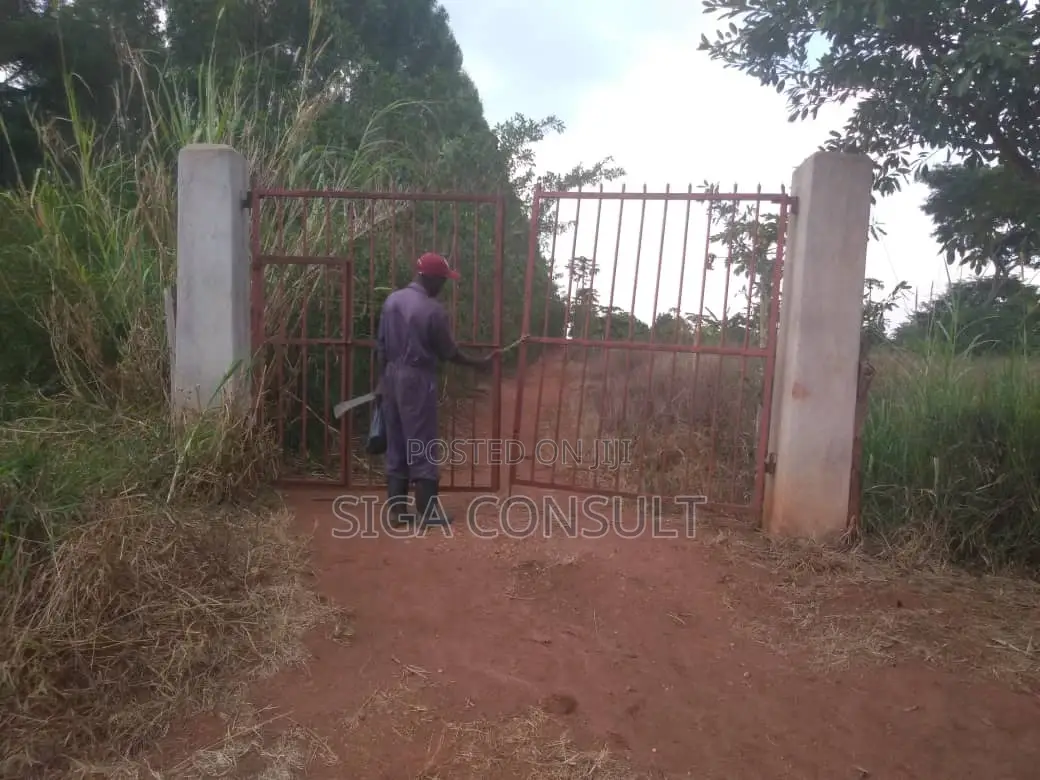 20 Acres of Private Mailo Fenced Farming Land on Sale in Kapeeka