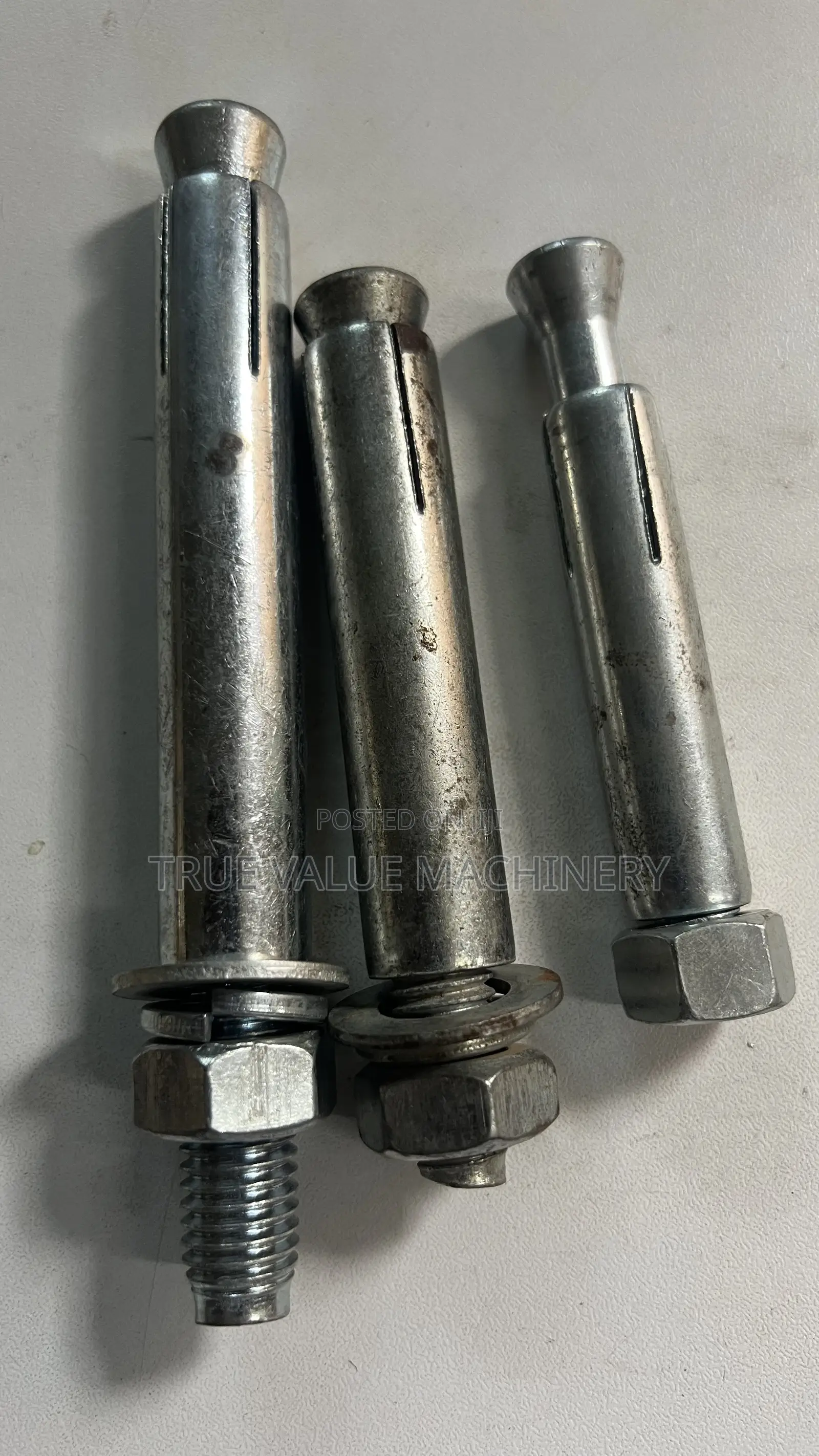 Projection Bolts