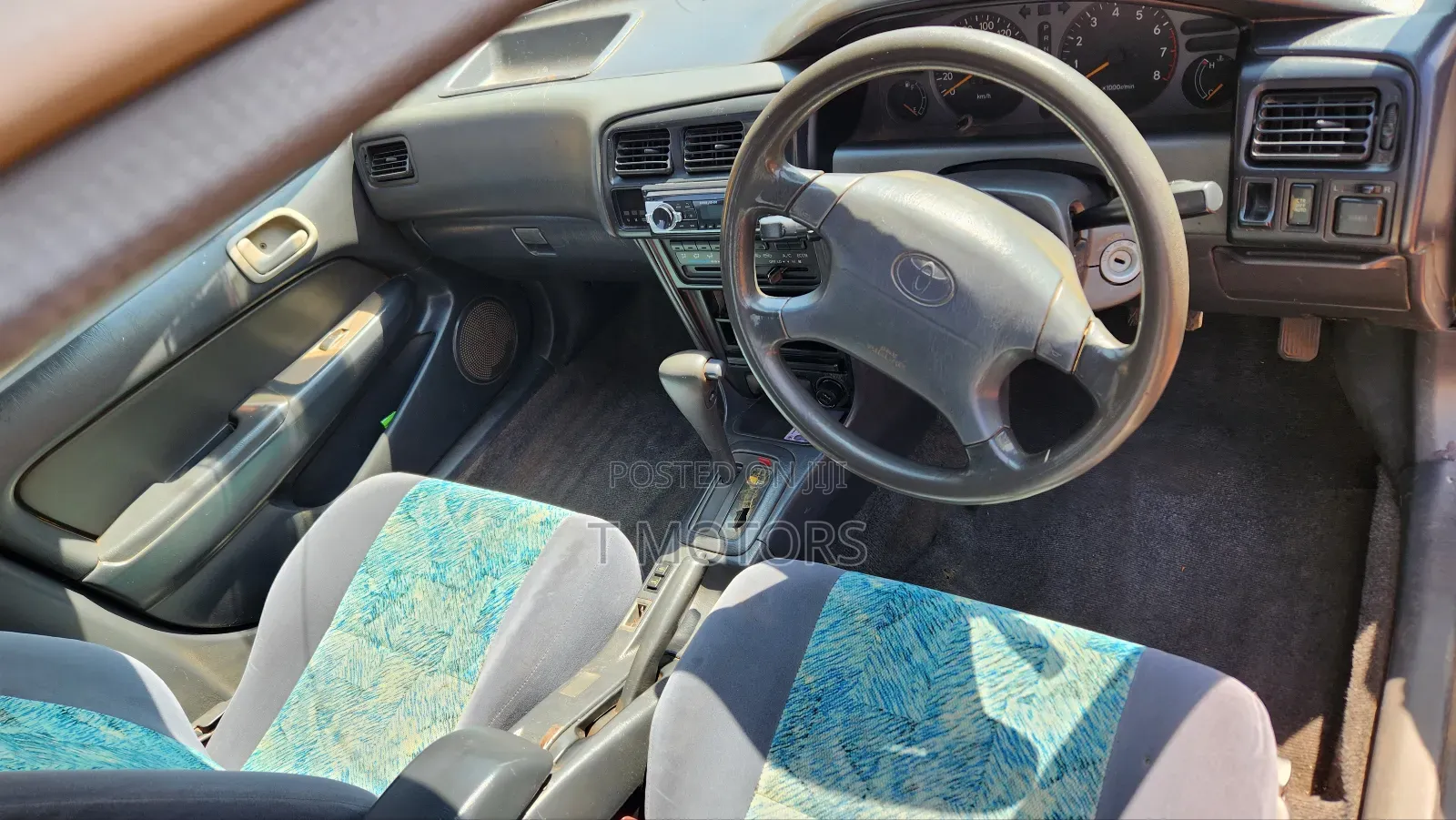Toyota Carib 2000 White