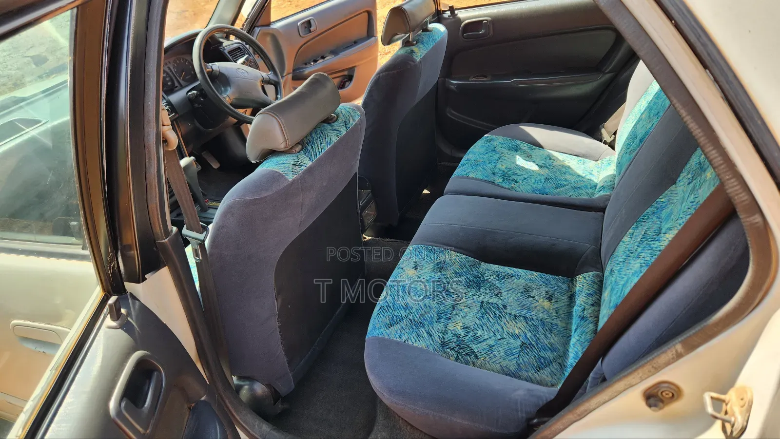 Toyota Carib 2000 White