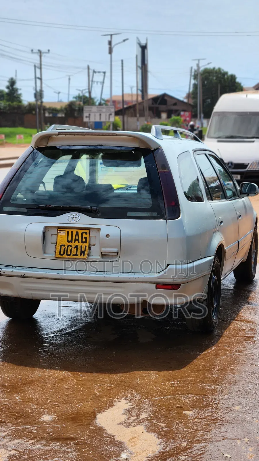 Toyota Carib 2000 White