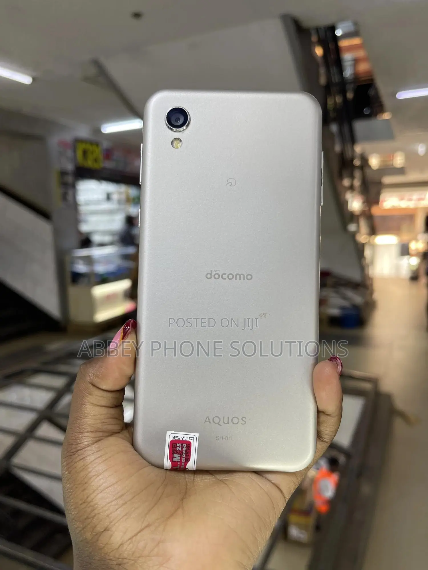 Sharp Aquos Sense 2 SHV43 32 GB Silver