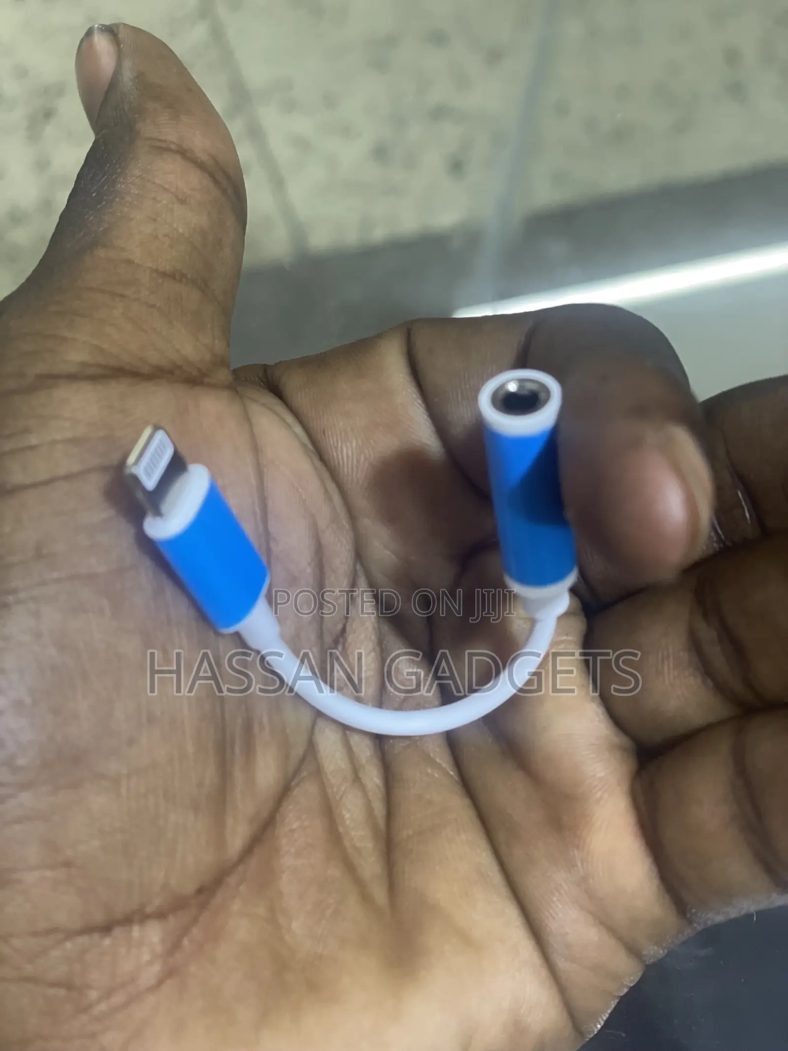 iPhone Lightning to Headphone Adapter Jack
