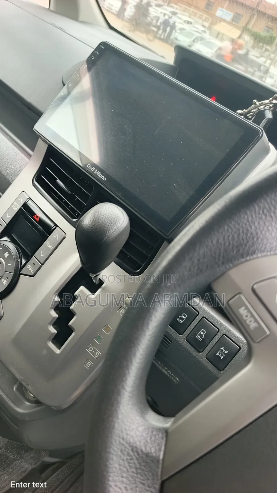 Toyota Noah 2.0 143hp FWD (8 Seater) 2009 Silver
