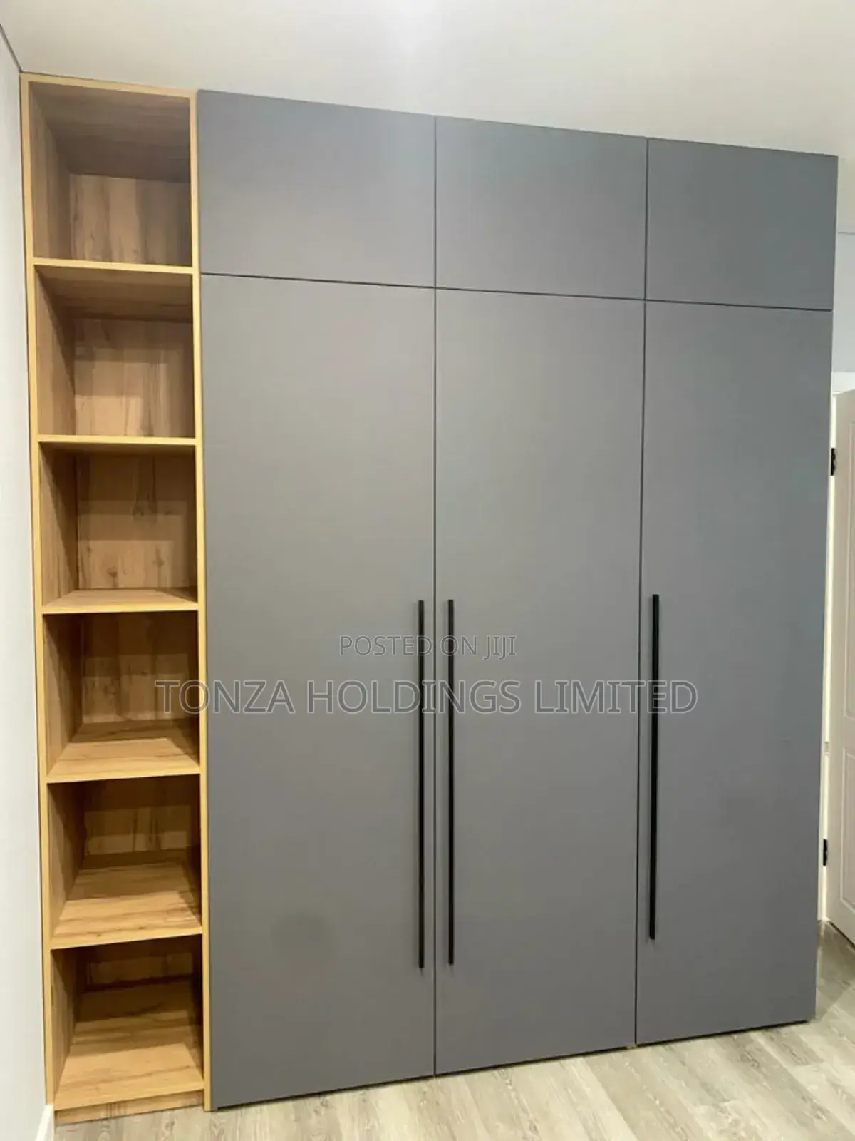 Modern Closet Installation