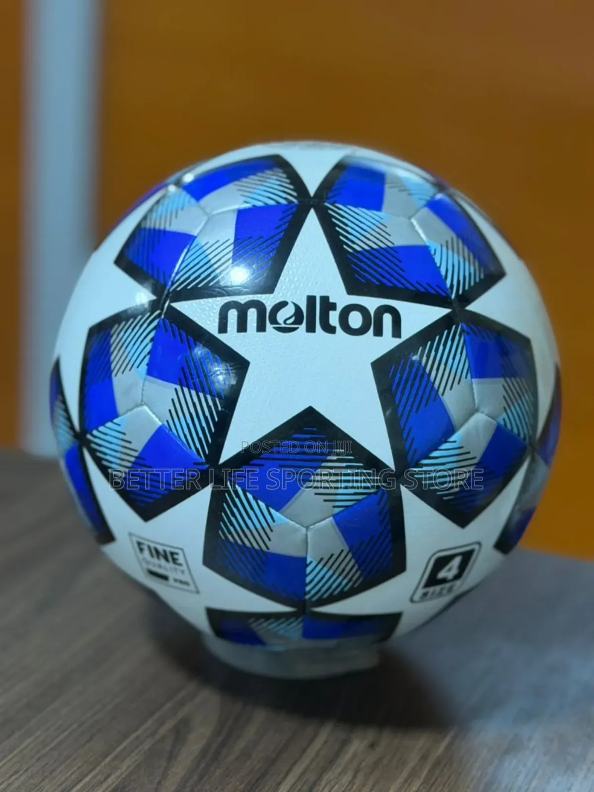 Football Molton Tubeless Waterproof Size 5