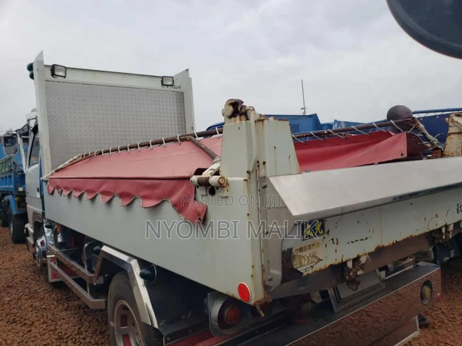 Isuzu Tipper Elf