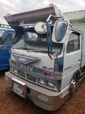 Isuzu Tipper Elf