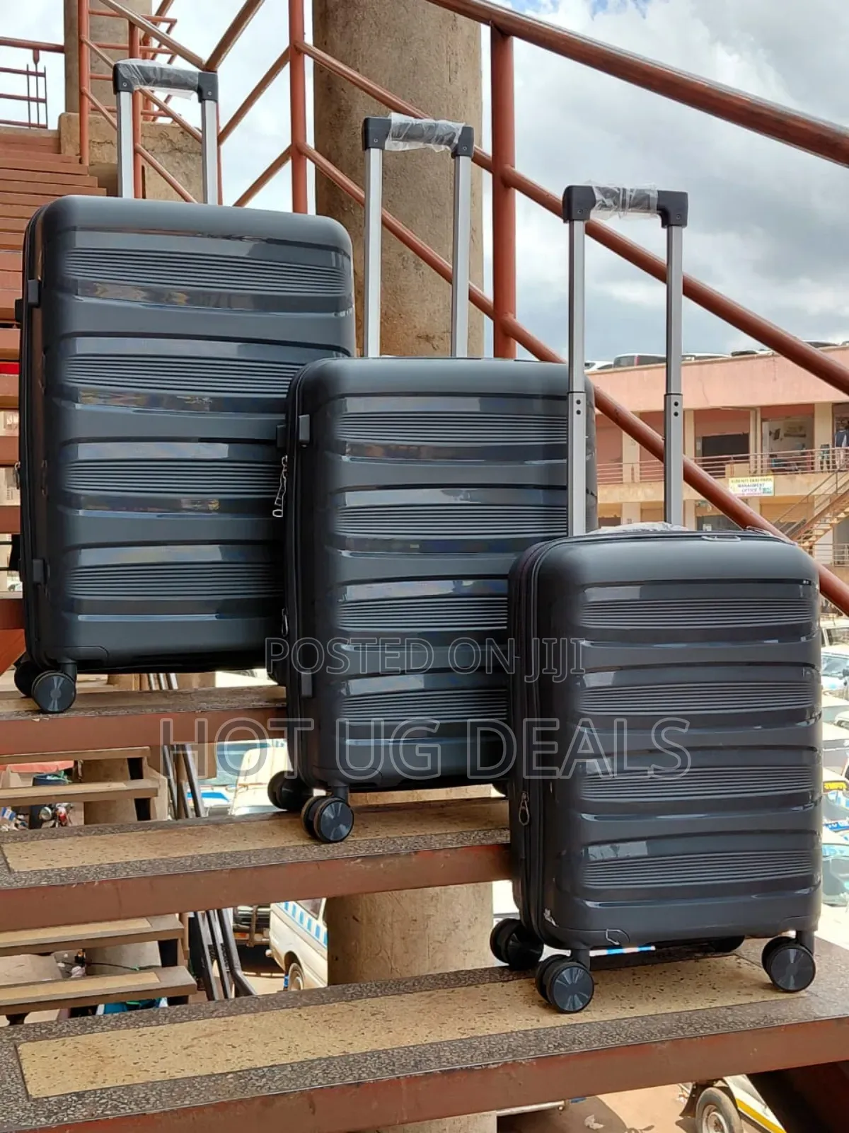 3pcs Set Of Rubber Waterproof Travel Suitcases - Multicolor
