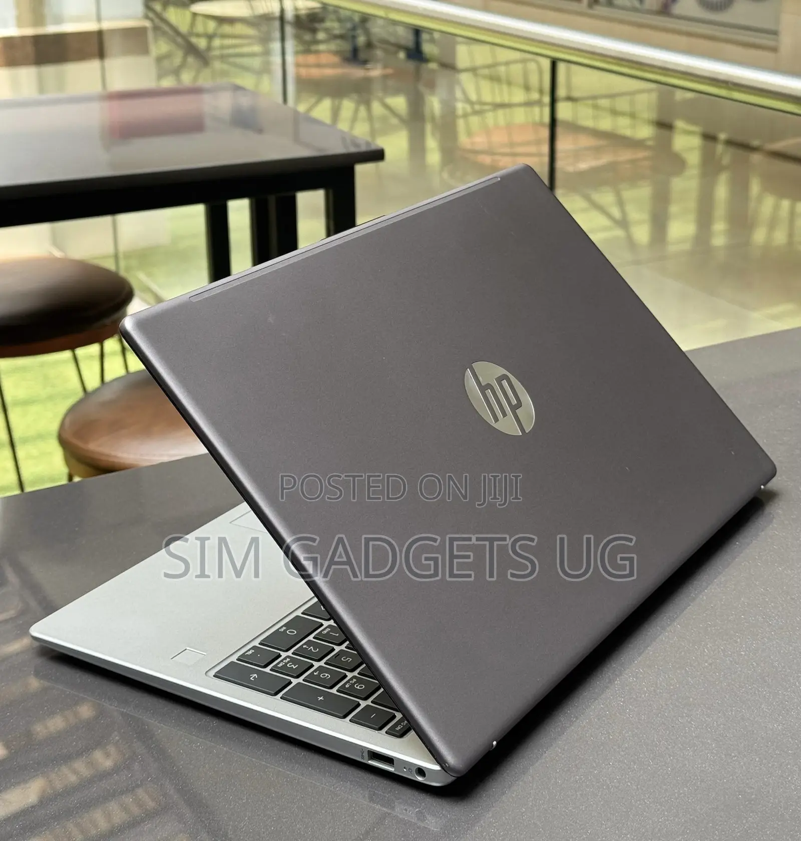 Laptop HP 15-Dw1197nia 8GB Intel Core I5 SSD 256GB