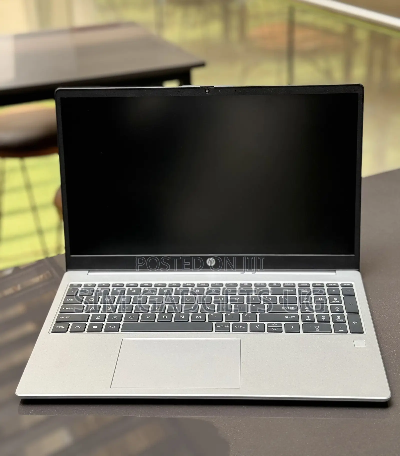 Laptop HP 15-Dw1197nia 8GB Intel Core I5 SSD 256GB