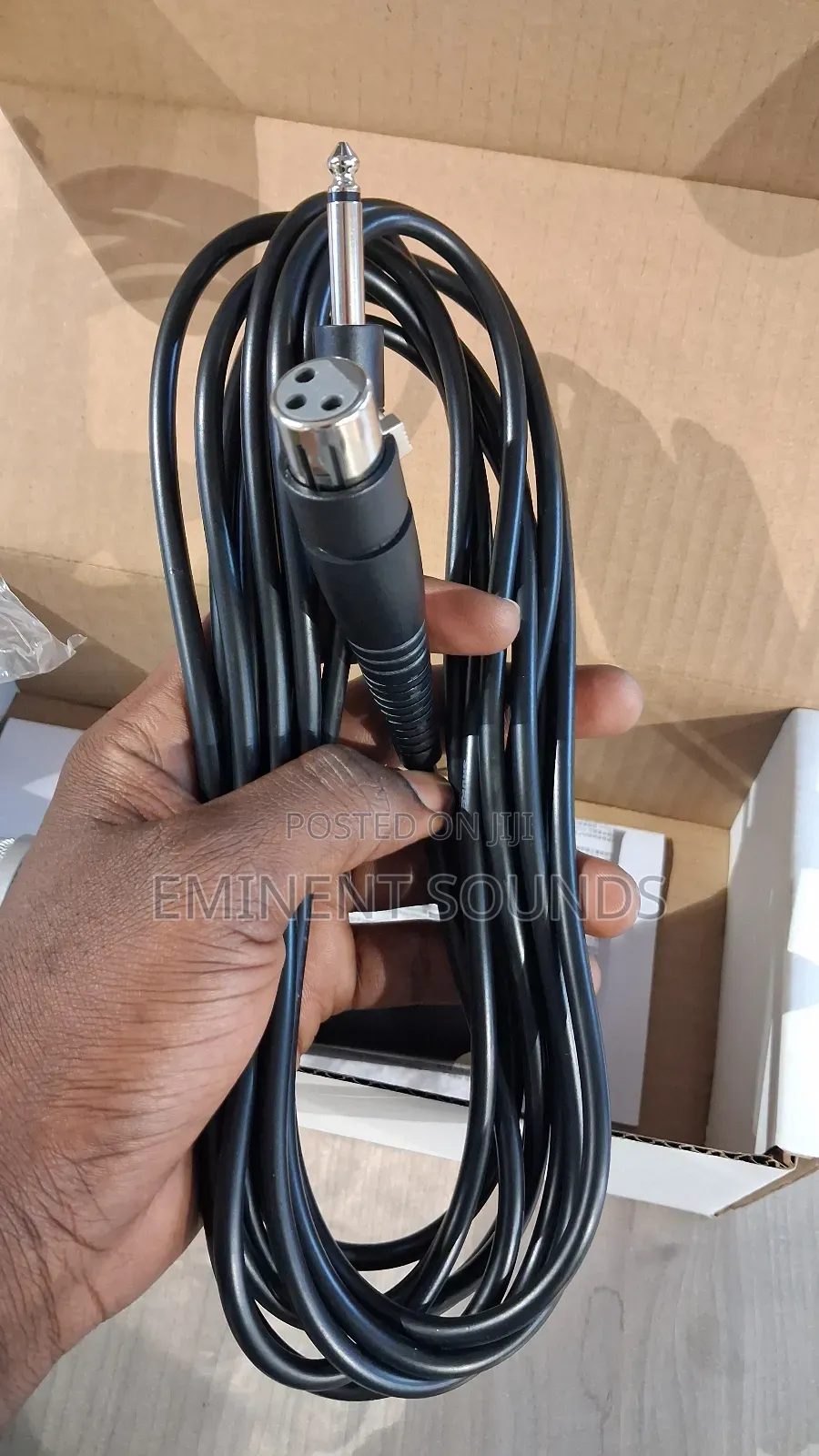 Shure Corded Microphone Sv100
