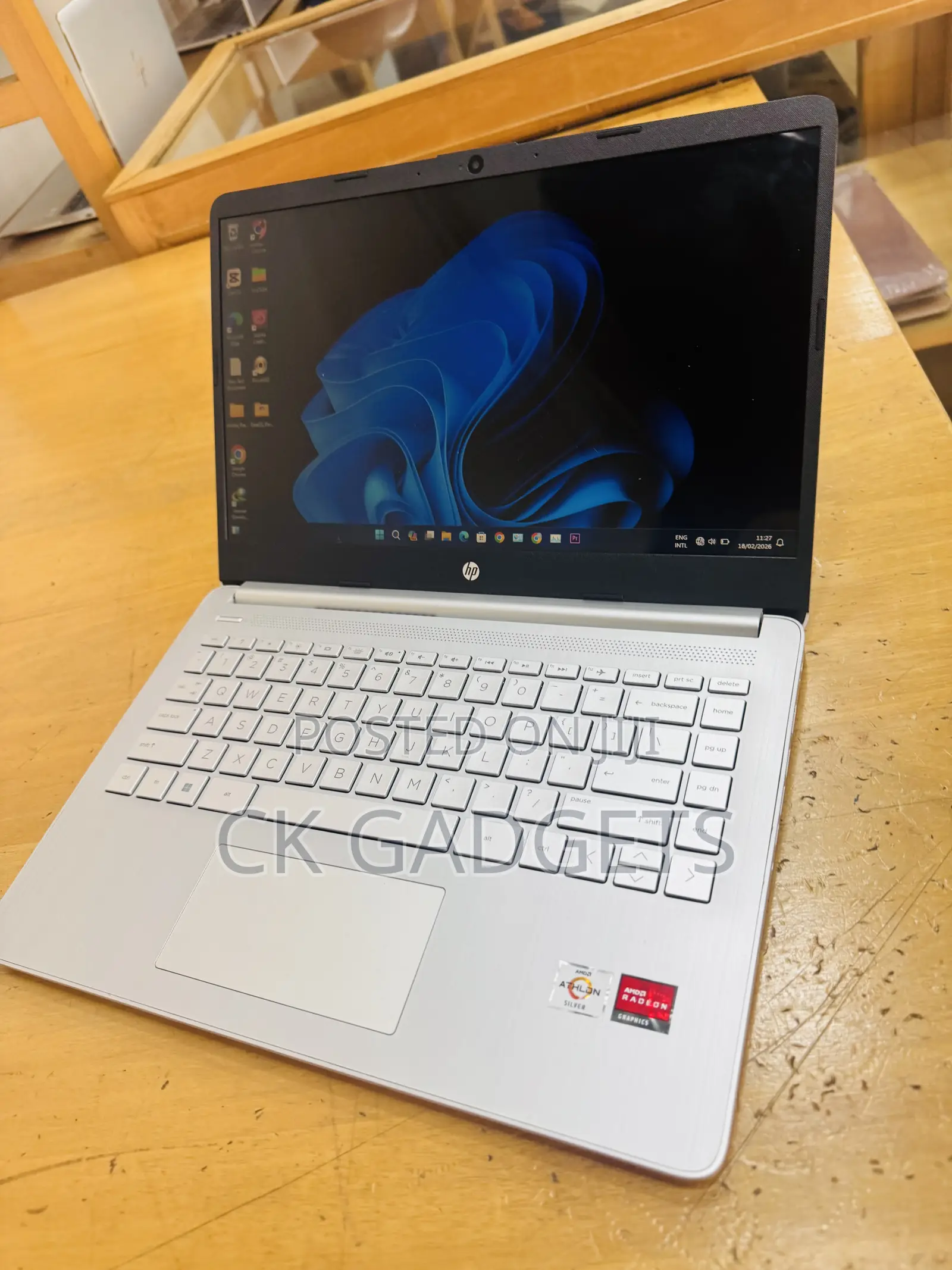 New Laptop HP OmniBook X Laptop 14-fe0097nr 8GB AMD A4 SSD 256GB
