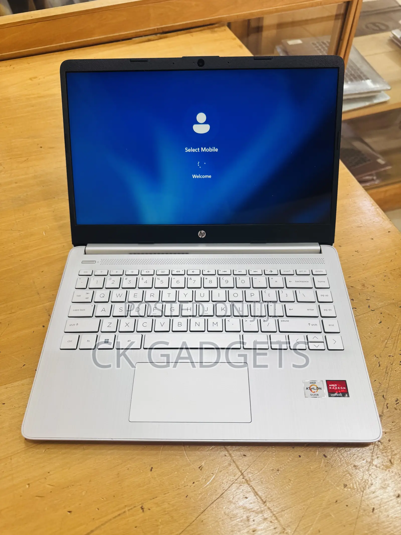 New Laptop HP OmniBook X Laptop 14-fe0097nr 8GB AMD A4 SSD 256GB
