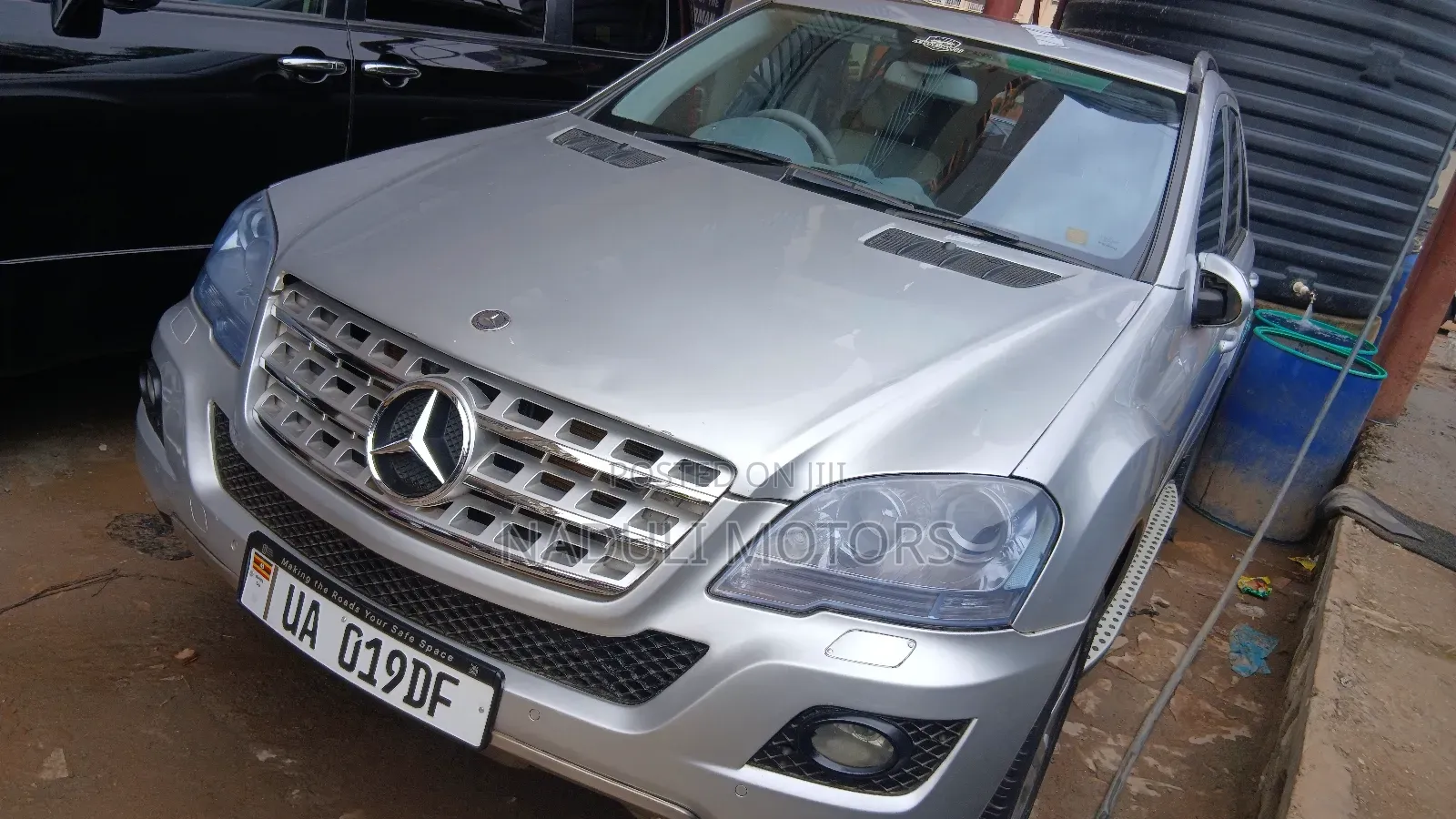 Mercedes-Benz M Class 2010 Silver
