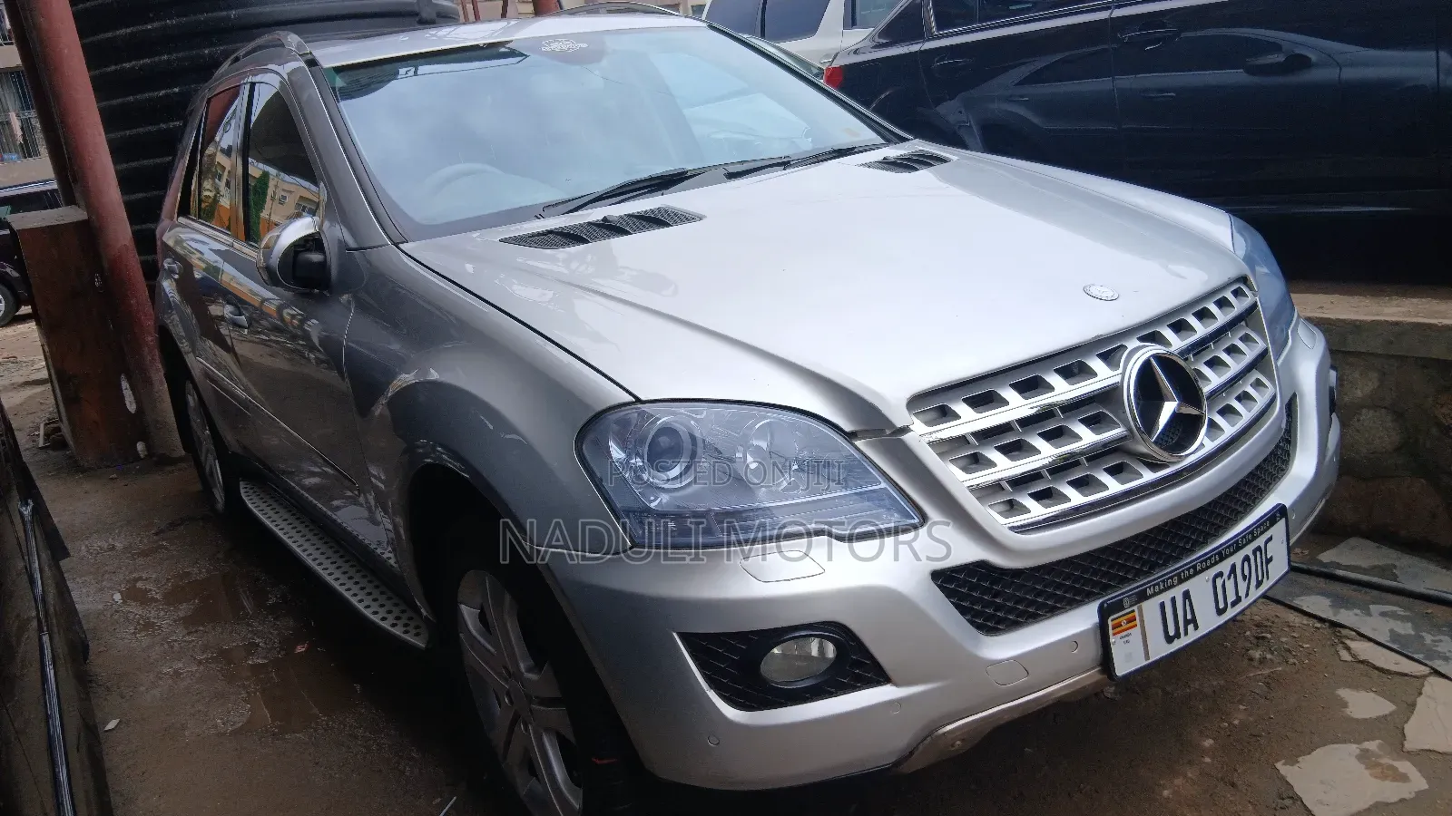 Mercedes-Benz M Class 2010 Silver