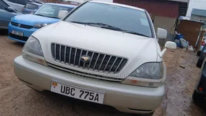 Toyota Harrier 2003 White
