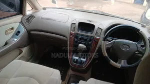 Toyota Harrier 2003 White