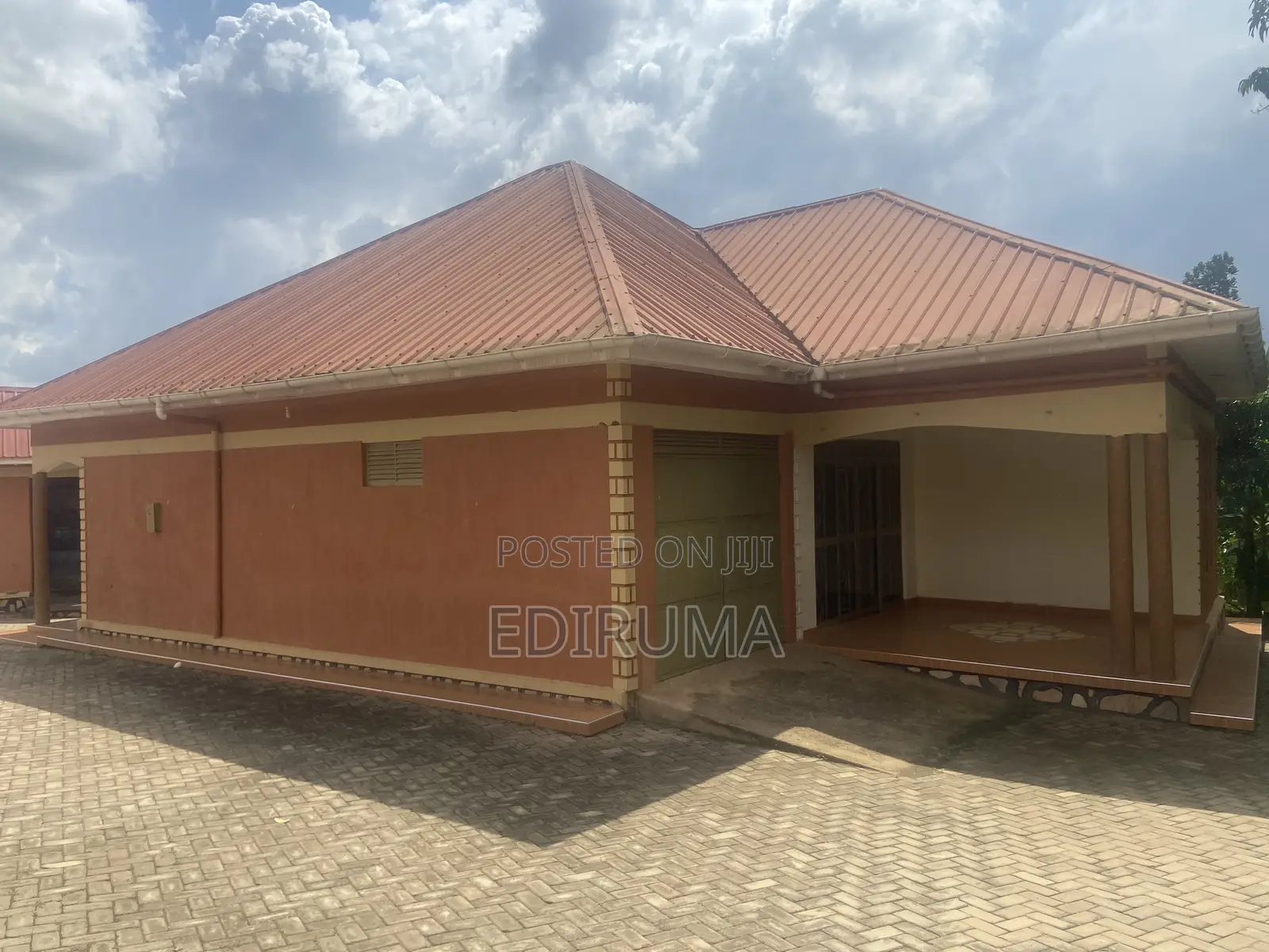 Furnished 3bdrm Bungalow in Goma for sale