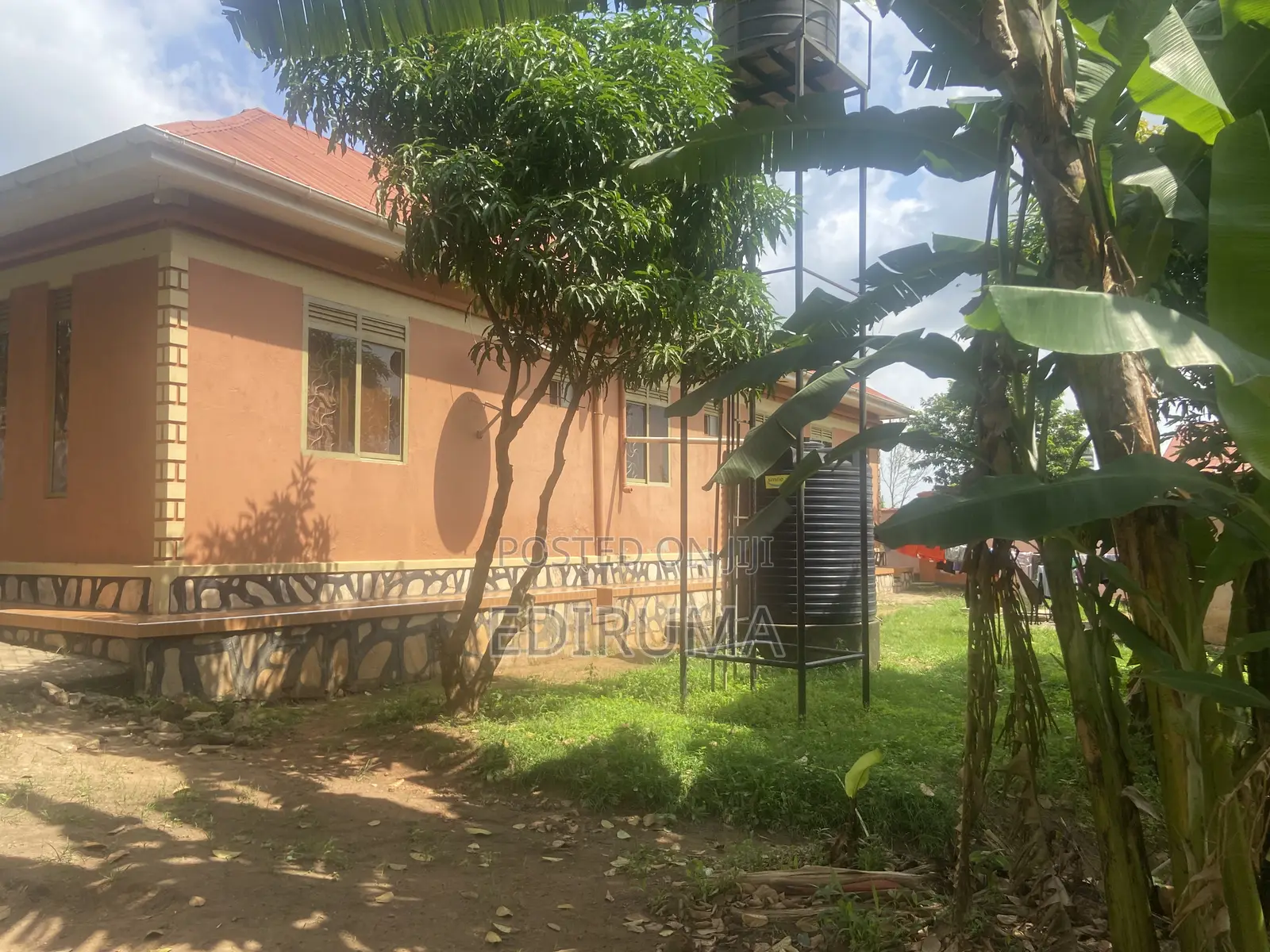Furnished 3bdrm Bungalow in Goma for sale