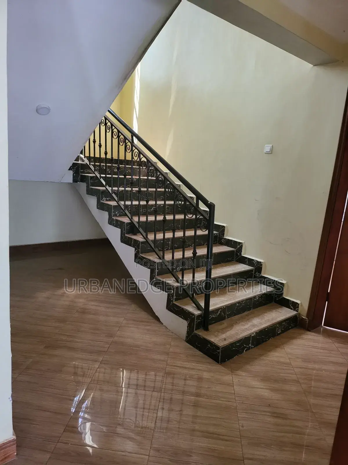 5bdrm House in Muyenga Bukasa, Central Division for rent