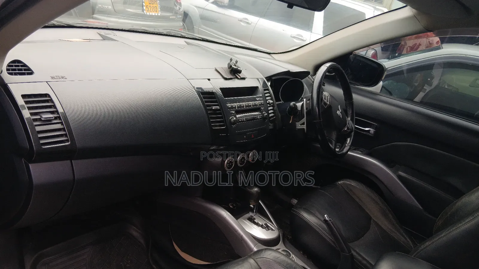 Mitsubishi Outlander 2017 Gray
