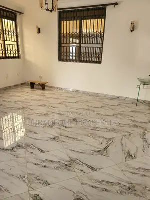 5bdrm Mansion in Makindye Kizungu, Central Division for rent