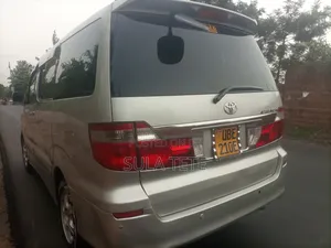 Toyota Alphard 2.4 Petrol FWD 2005 Silver
