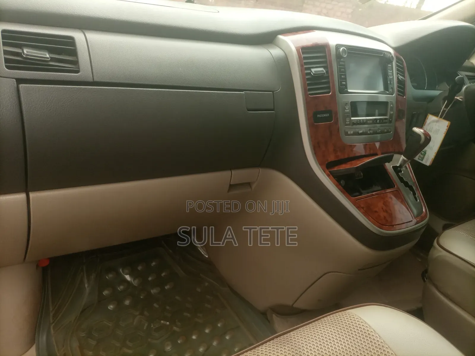 Toyota Alphard 2.4 Petrol FWD 2005 Silver