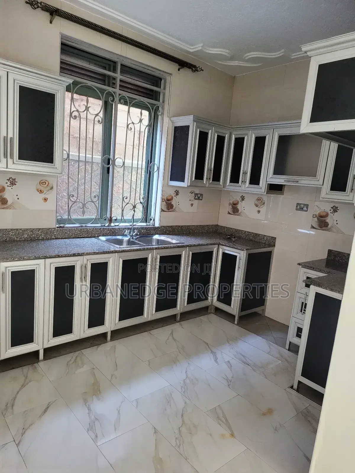 3bdrm Apartment in Munyonyo, Central Division for rent