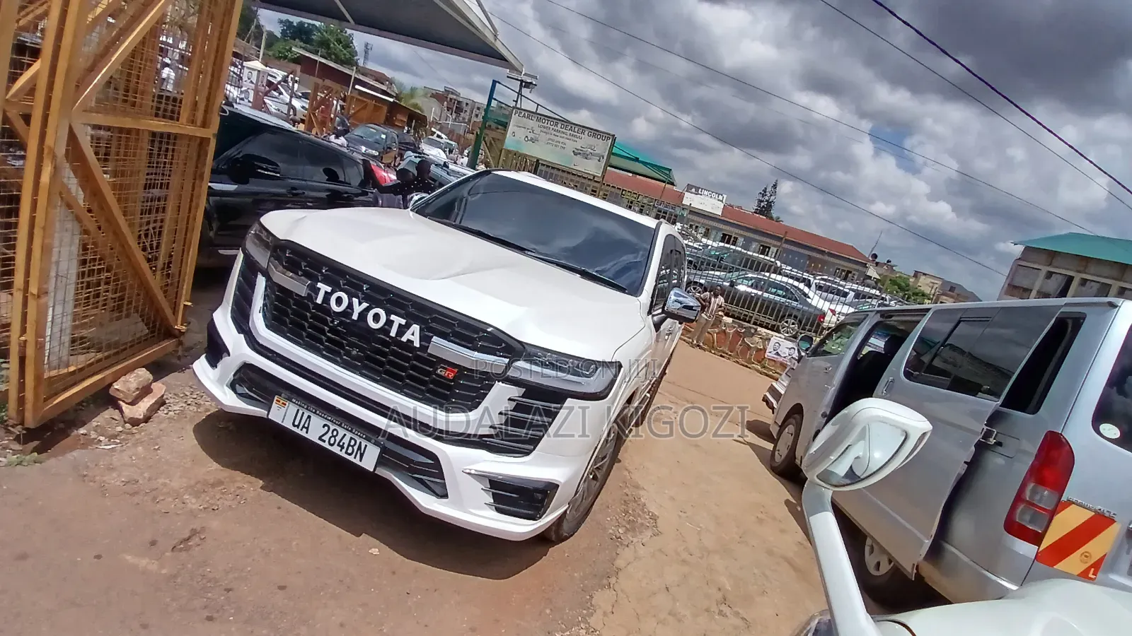 Toyota Land Cruiser 2022 White
