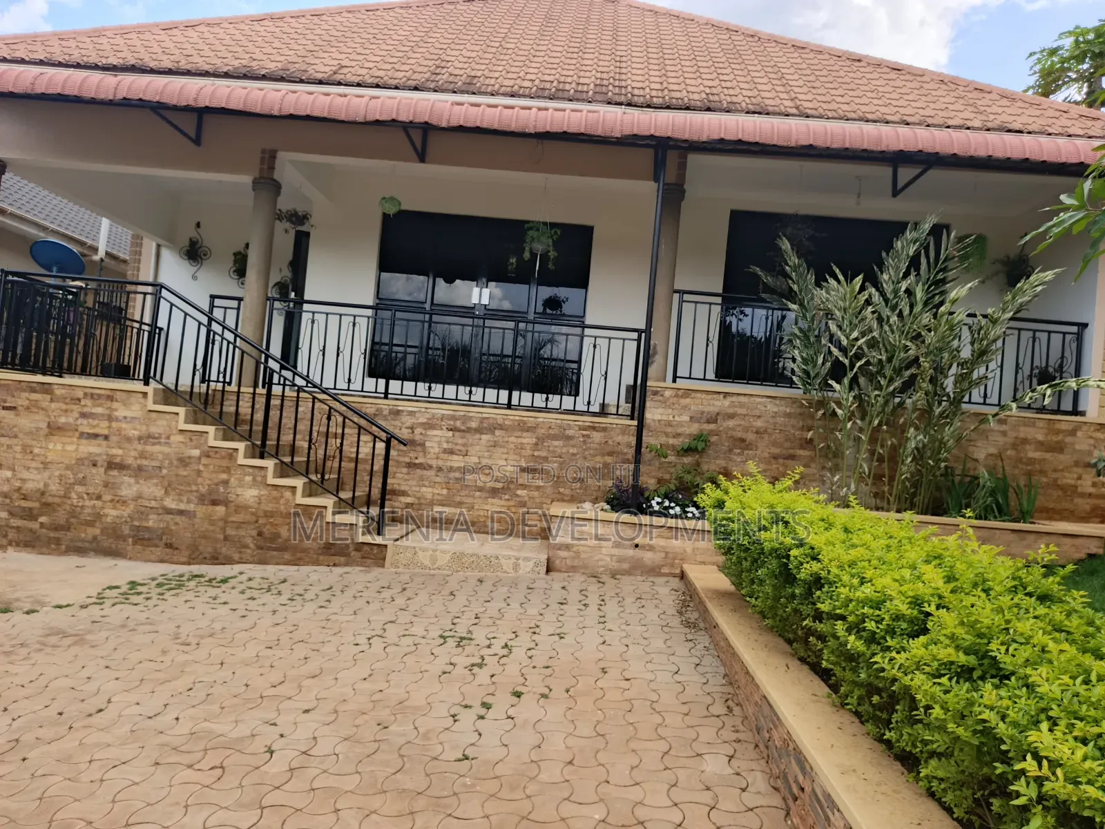 3bdrm House in Kira for sale