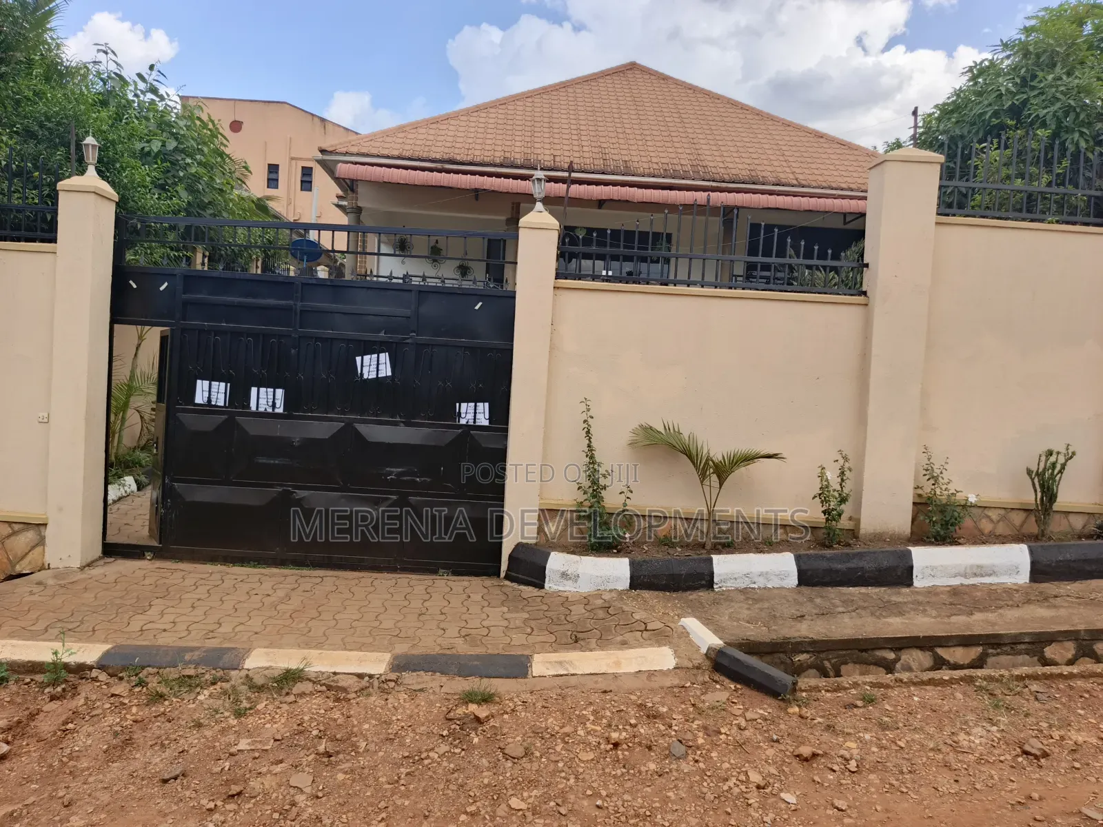 3bdrm House in Kira for sale