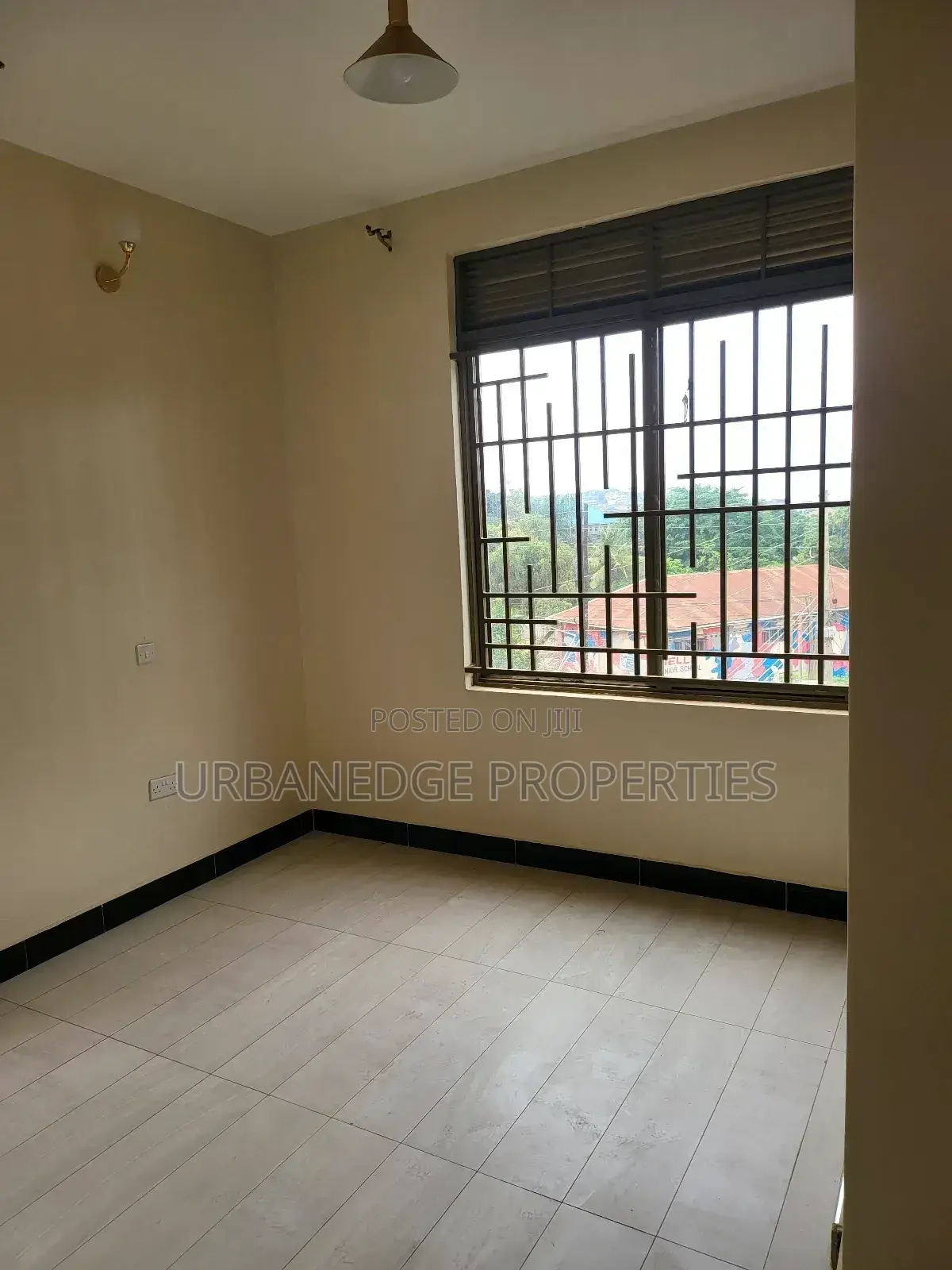 3bdrm Apartment in Konge Lukuli, Central Division for rent