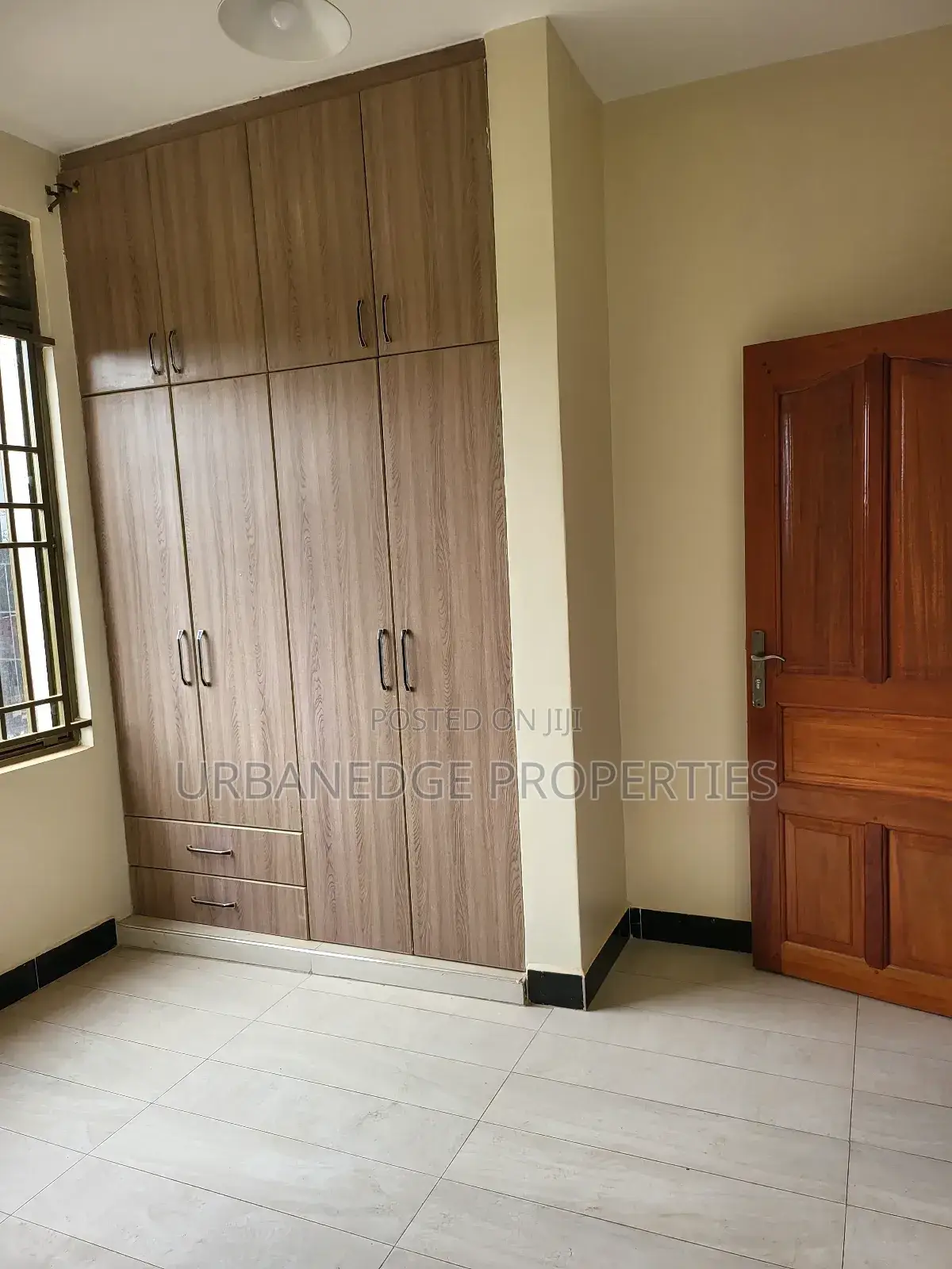 3bdrm Apartment in Konge Lukuli, Central Division for rent